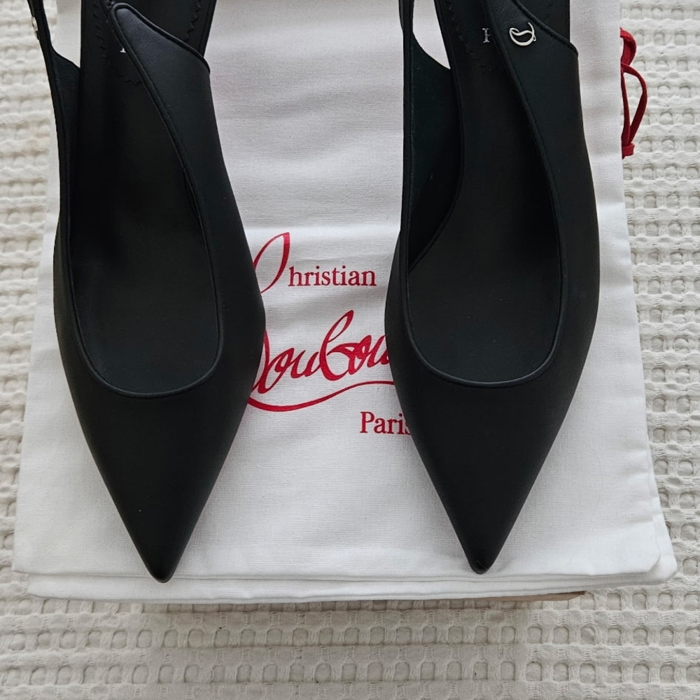 Step into luxury with these stunning new Christian Louboutin black heels!